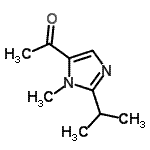 CAS 登录号：403793-45-3， 1-(2-异丙基-1-甲基-1H-咪唑-5-基)乙酮