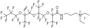 CAS 登录号：84166-37-0， N,N-二乙基-6,8,8,9,11,11,12,14,14,15,15,16,16,16-十四氟-N-甲基-5-氧代-6,9,12-三(三氟甲基)-7,10,13-三氧杂-4-氮杂十六烷-1-铵碘化物(1:1)
